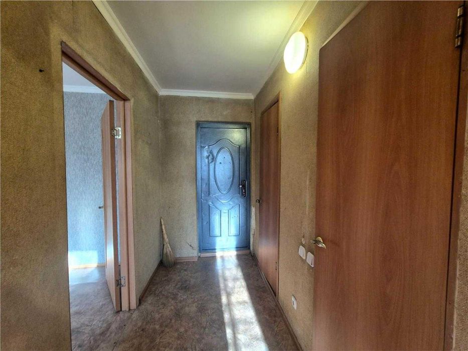Продам 1 комн у/планировки квартиру