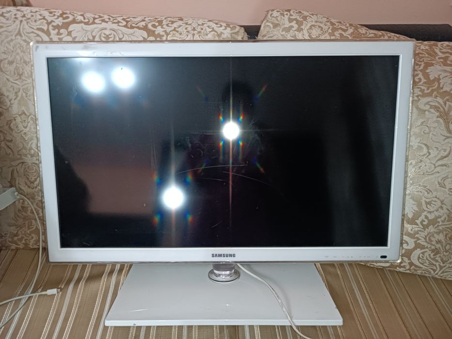 Продам телевизор