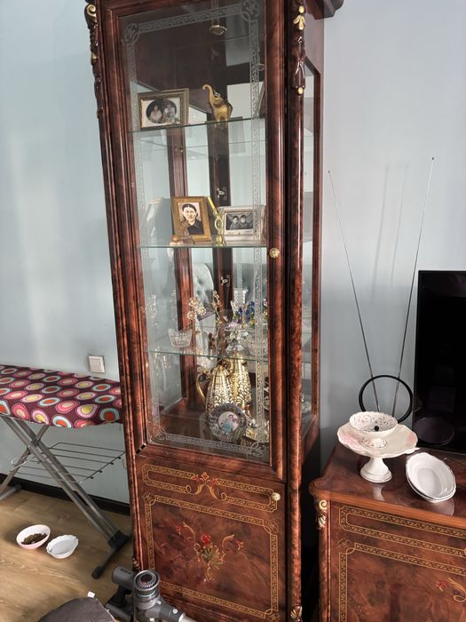 Продам мебель в  гостиную горки тумба