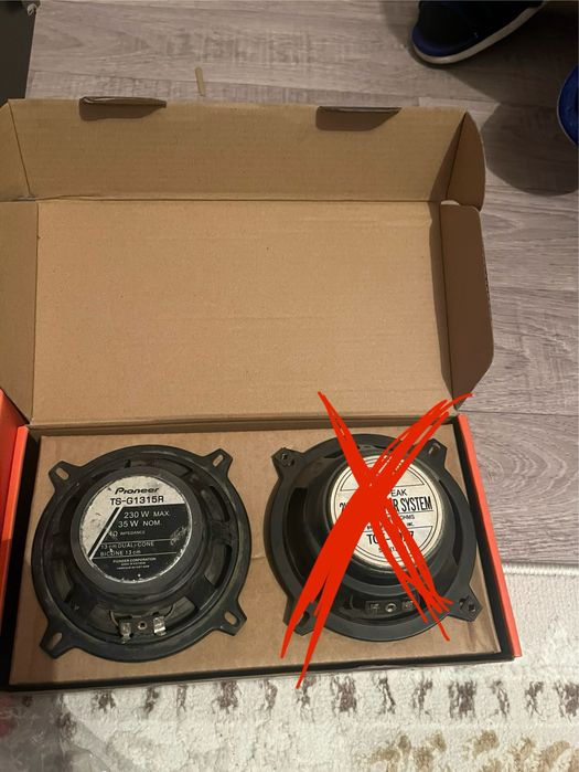 Колонки автомобильные Pioneer.