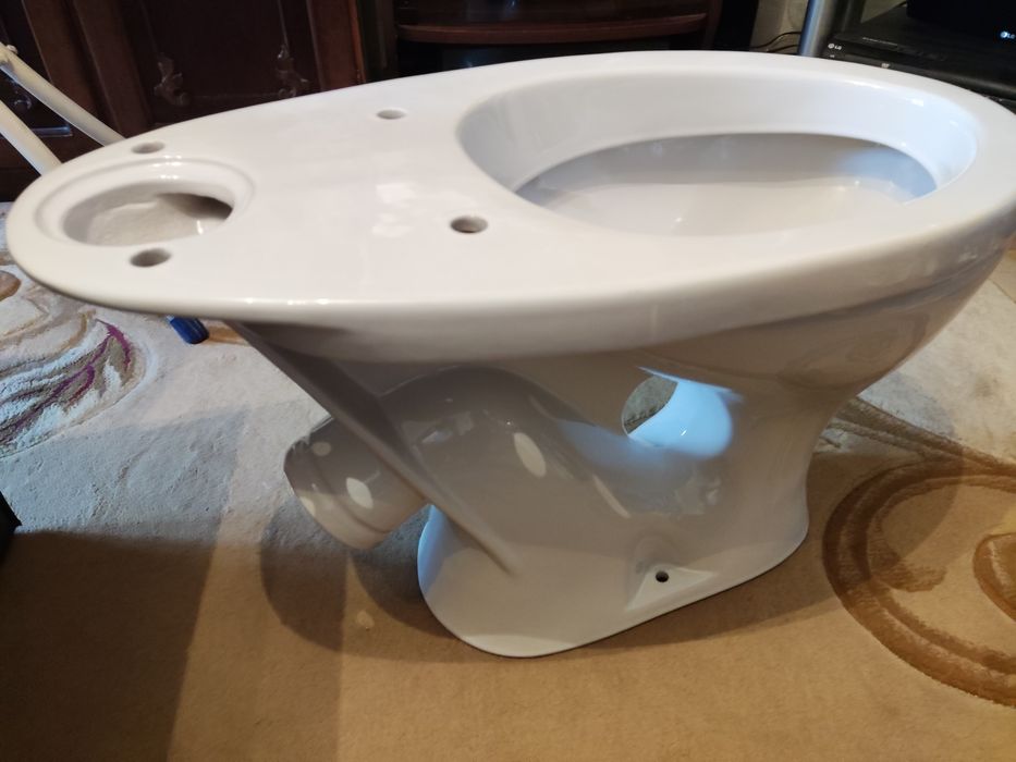 Новый унитаз Santeri