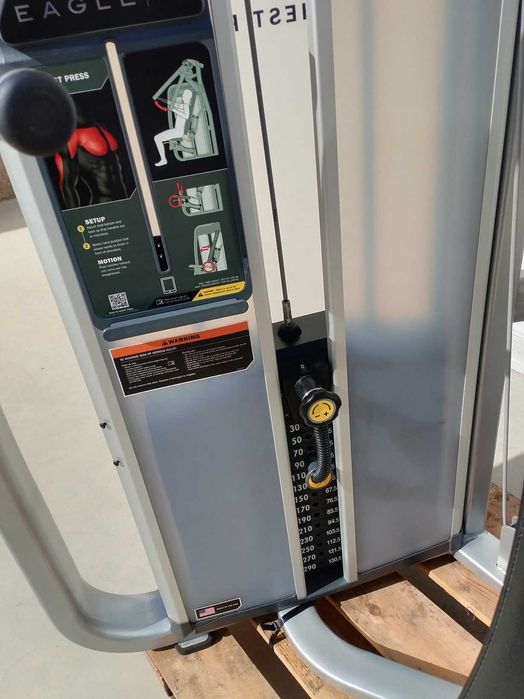 Cybex Eagle NX /  Chest Press