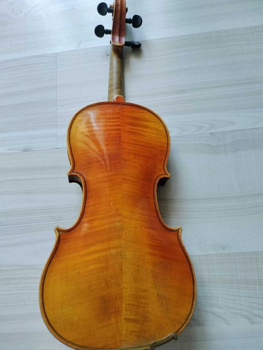 Vand vioara copie veche Stradivarius