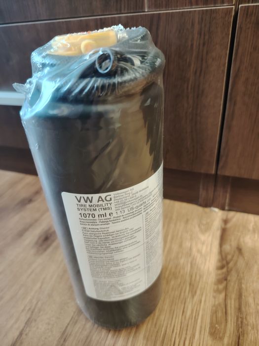 Уплътнител за гуми (течност за спукани гуми).