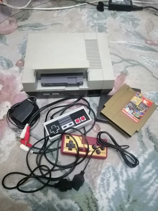Продам консоль NES
