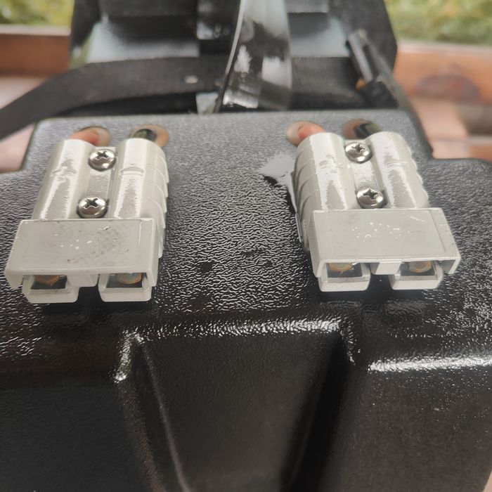 Бокс для аккумулятора (повер банк)