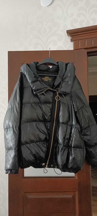 Женская куртка L-XL размера