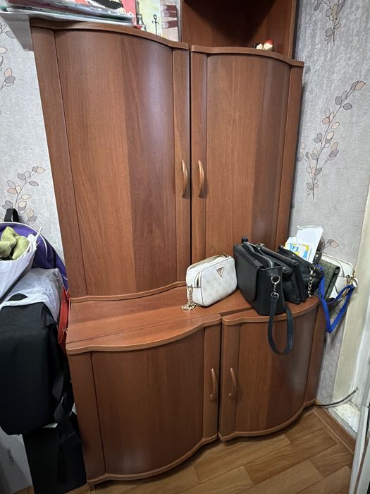 Продам мебель гарнитур
