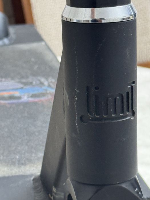 Продам трюковой самокат Limit