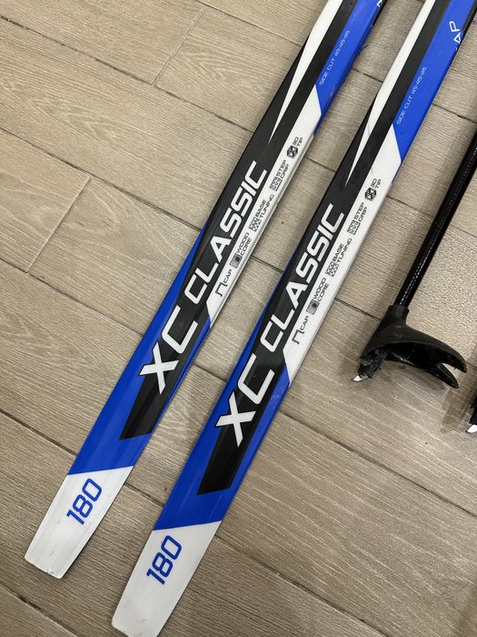 Лыжи в комплекте