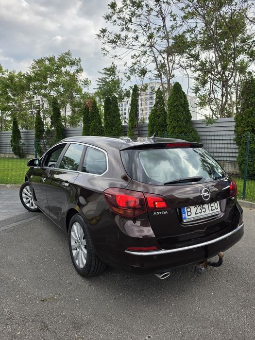 OpeL Astra J An 2012 ~ Euro 5 - Proprietar Cutie  Automata
