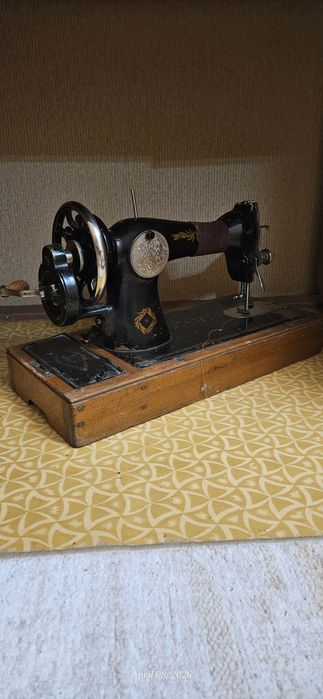 Ручная швейная машина