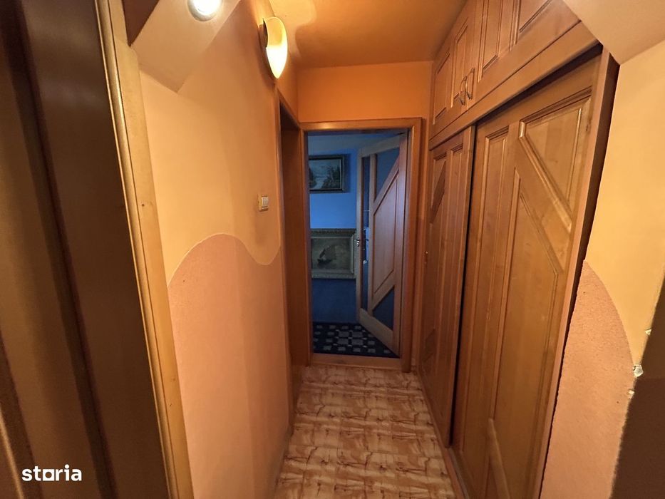 Inchiriez apart.3 cam.decom.et.2/4,modern,zona Vlaicu-Mall