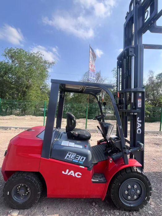 Вилочный погрузчик кара JAC