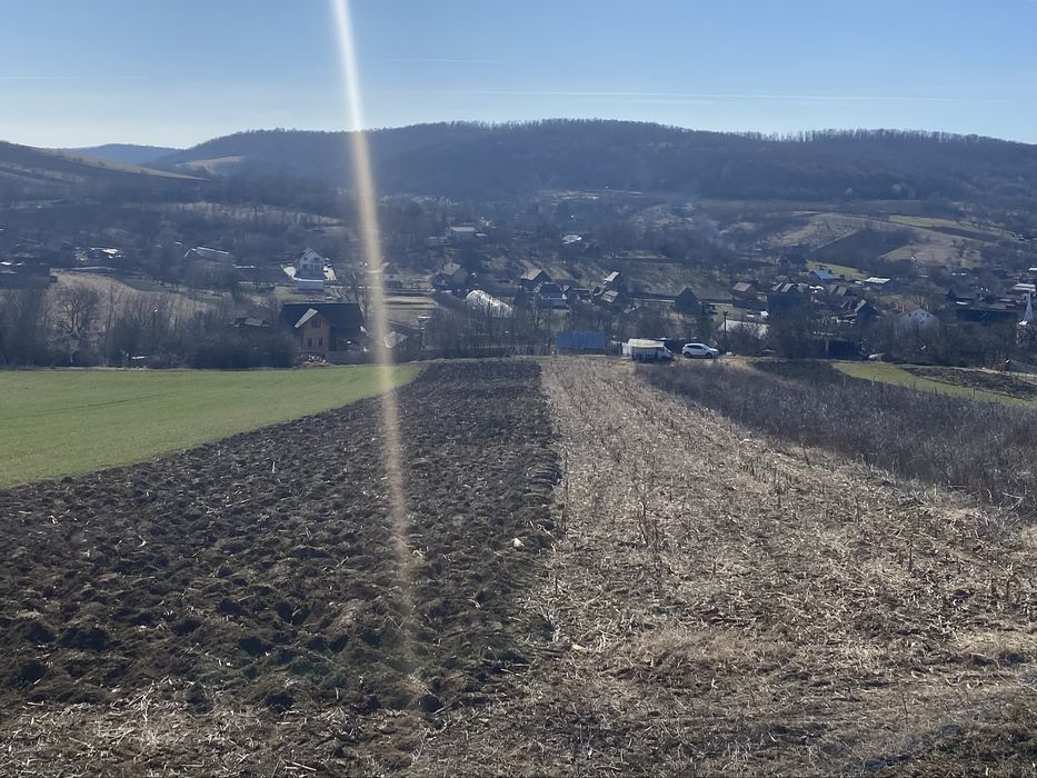 Teren intravilan 2200mp la aprox 45 km de Cluj-Napoca!