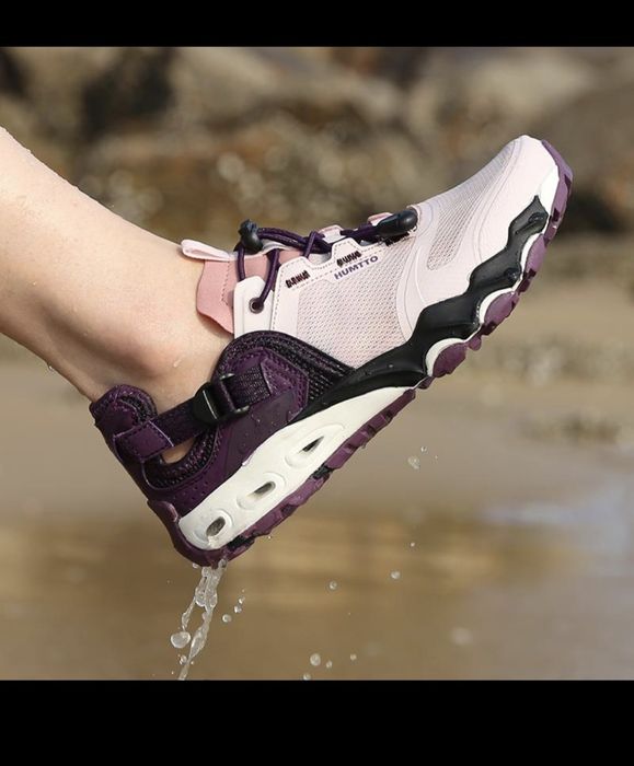 Треккинговые кроссовки