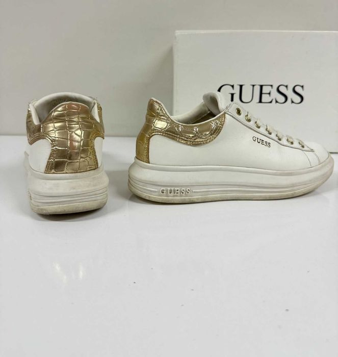 GUESS Sneakers Vibo