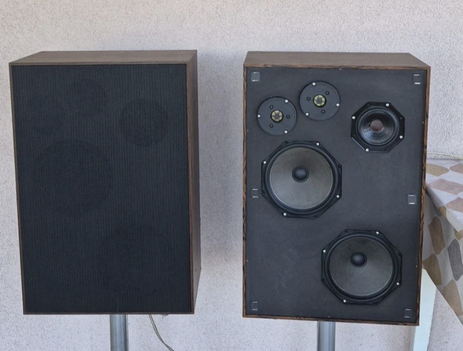 Boxe cu 5 difuzoare fiecare hi-fi