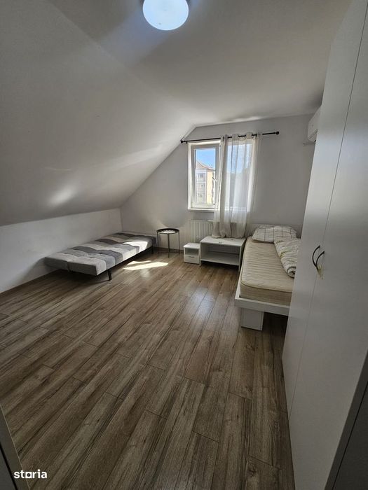 Apartament 3 camere Complex Studentesc - loc de parcare !!