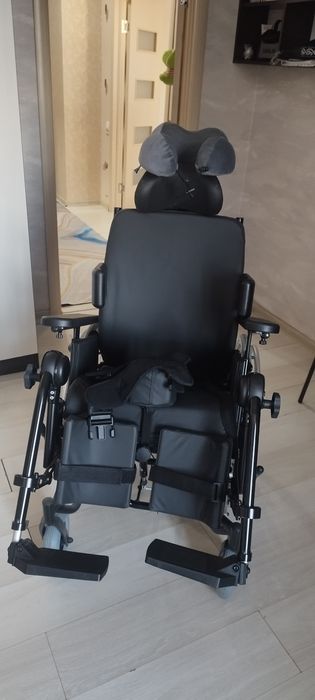 Инвалидная коляска