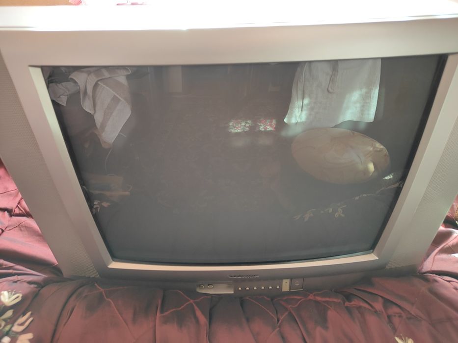 Продам телевизор