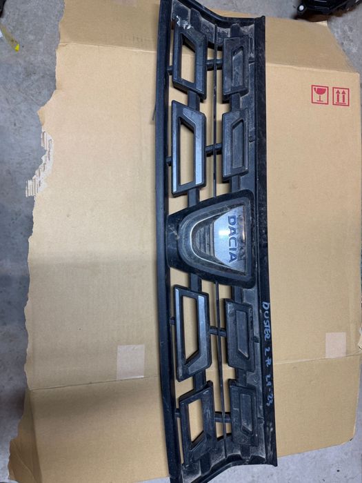 Grila centrala Dacia Duster 2 Facelift 2021/2022/2023