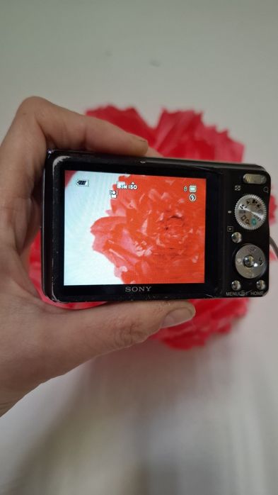 Компактен дитален фотоапарат Sony Cybershot DSC-W215