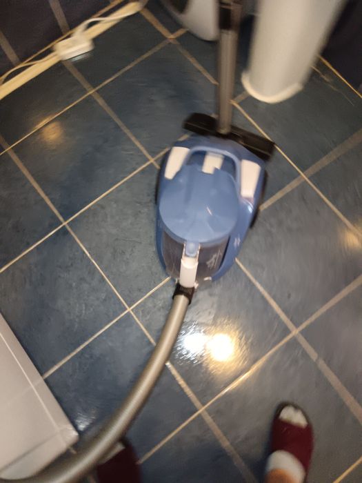 Продам пылесос б/у