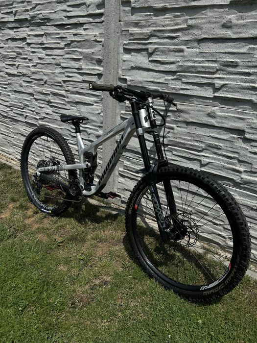 Bicicletă Enduro/Bike-Park Propain Tyee 2022, marime M, 29in