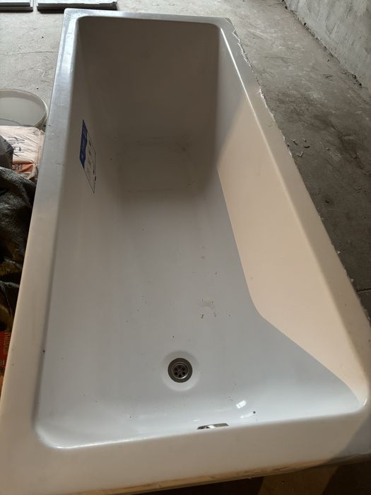 Ванна акриловая