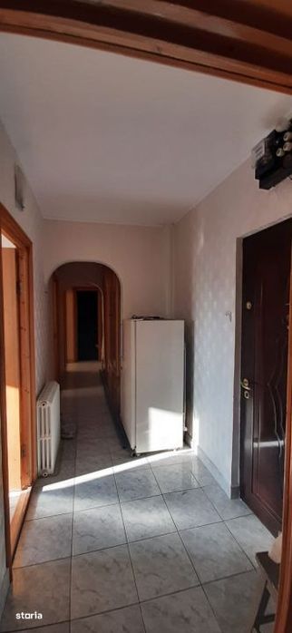 - Apartament 3 camere confort 1 decomandat, Plantelor, etaj 3.
