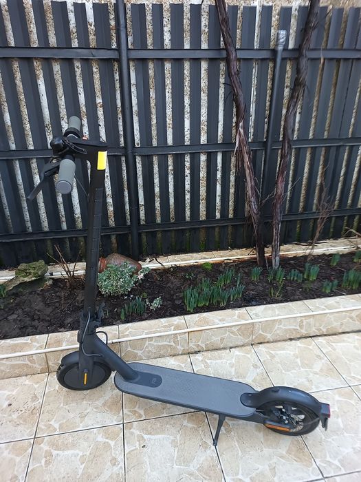 Тротинетка Xiaomi 250 W