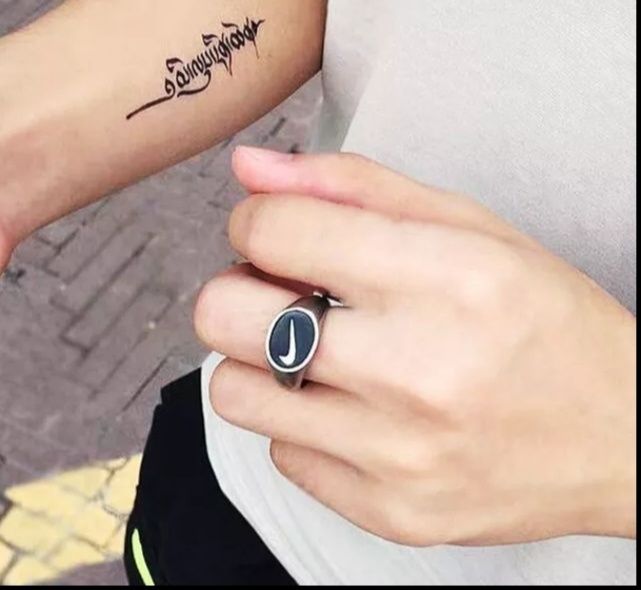 Продам кольца Nike