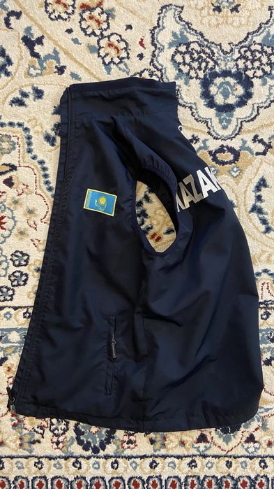 Безрукавка , сборная казахстана