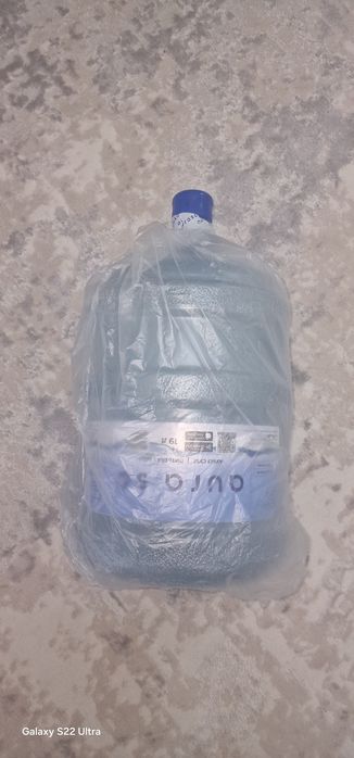Бутыль 19-литровый новый.