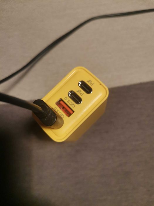 Telefon SONY Xperia Z5 + incarcator fast charging