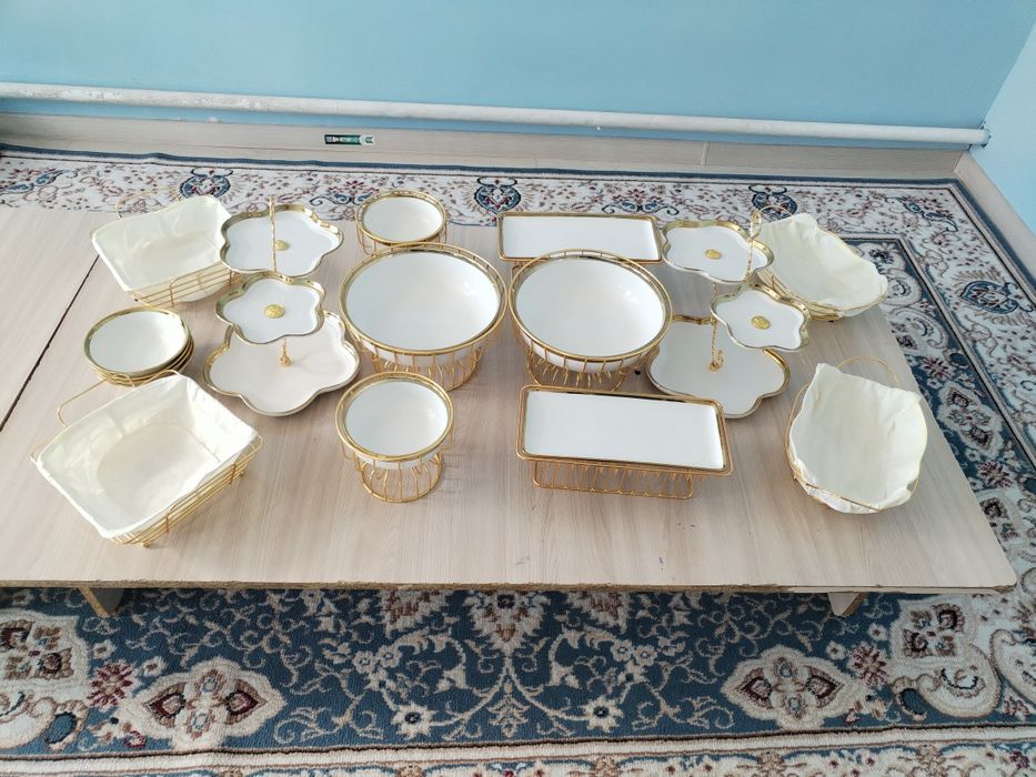 Набор посуды  сервиз