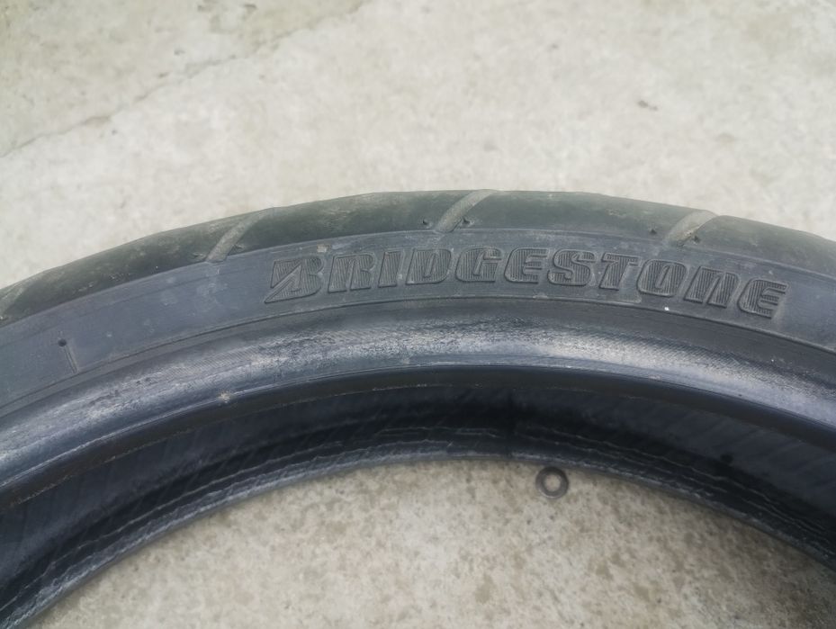Anvelopă Bridgestone 120/60 ZR 17