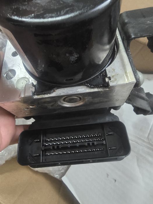 Pompa ABS BMW F30 2012 automata si Modul ICM
