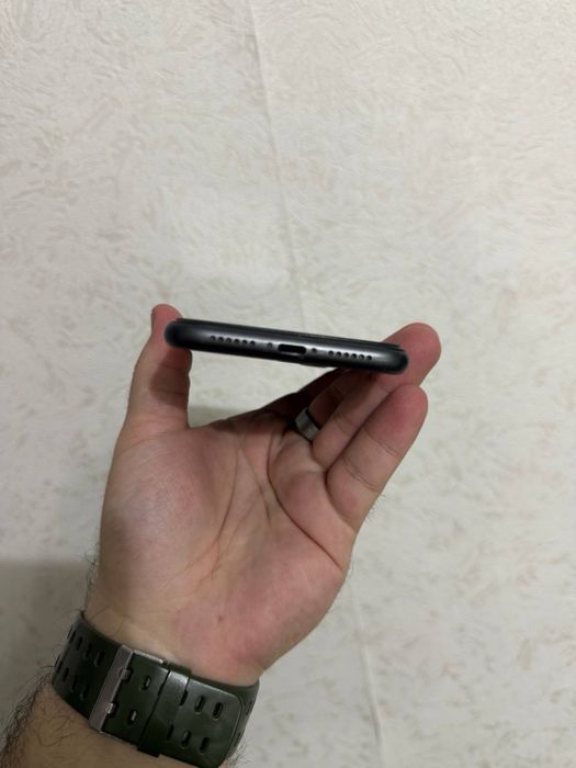 iPhone 11 128GB продам только