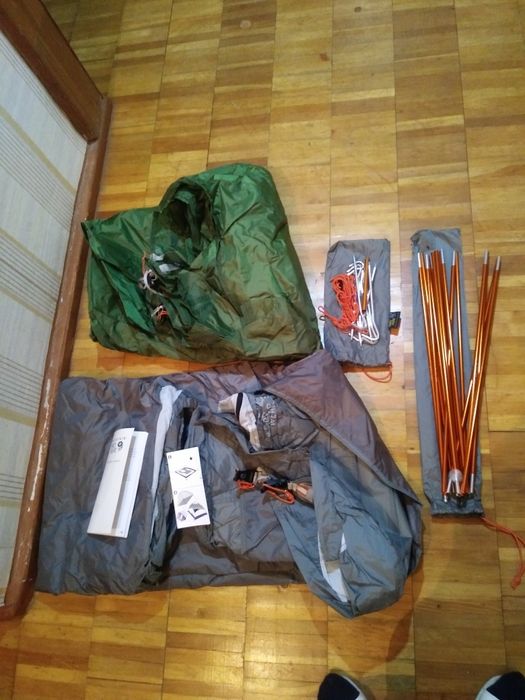 Туристическая палатка на двоих, новая