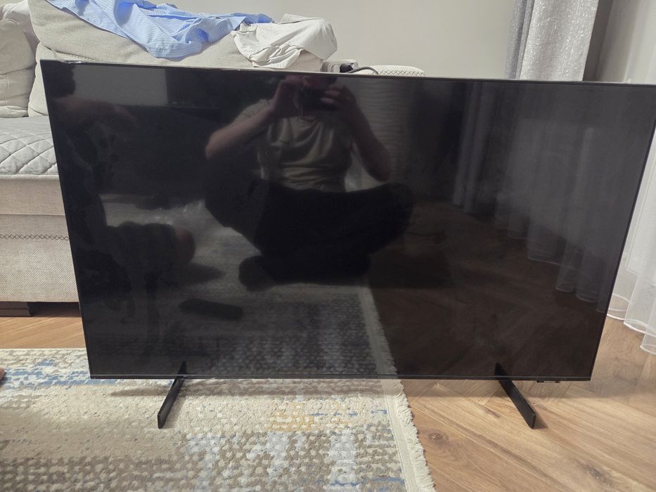 Samsung UE43AU8000U телевизор