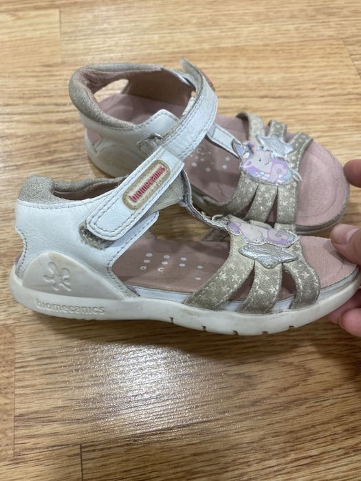 Кроссовки для девочки 26р Турция