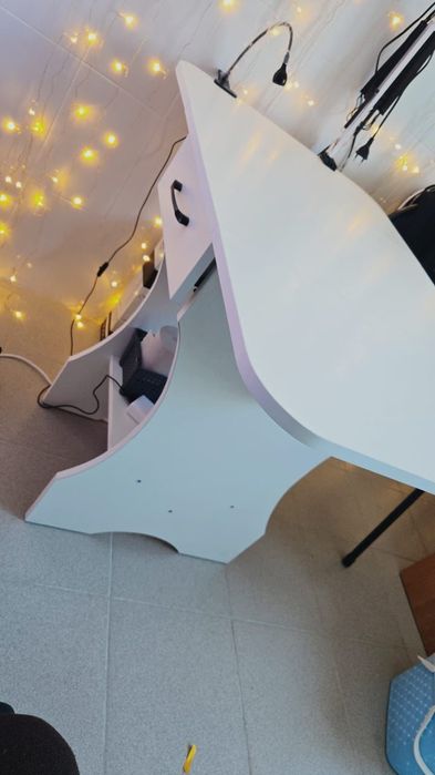 Столдвр сатылады !! Торг бар.