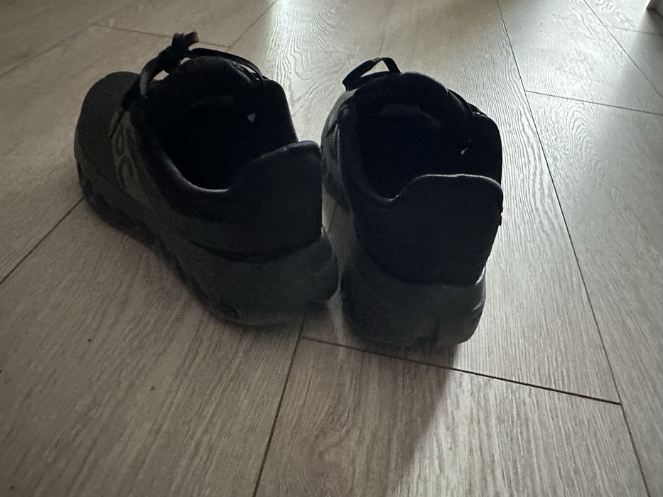 On raning кроссовки