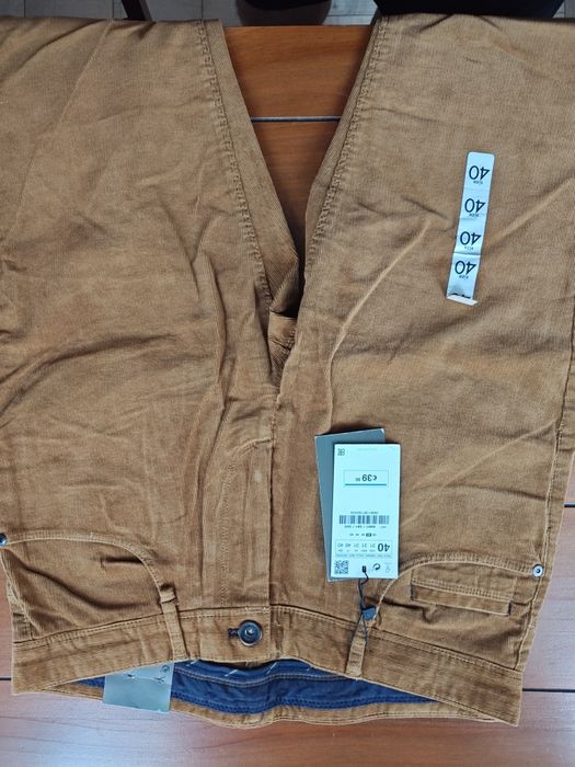 Blugi ZARA mărimea 40