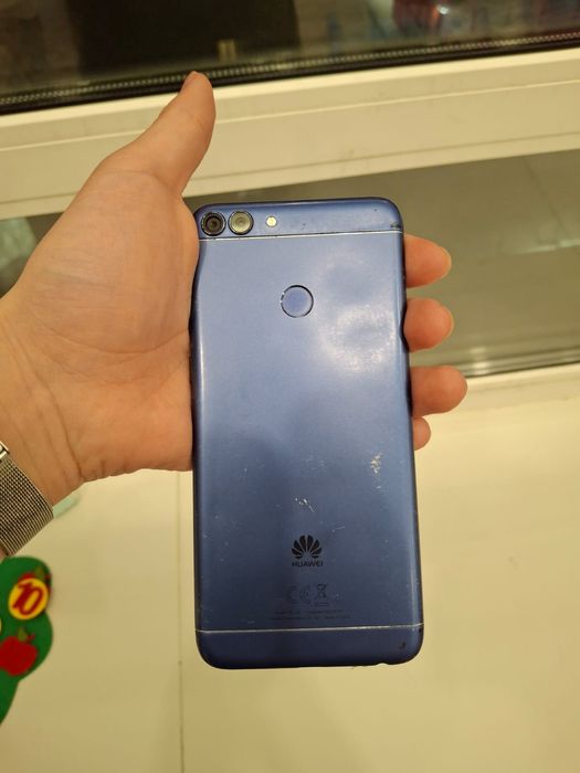 Телефон Huawei p smart 2018