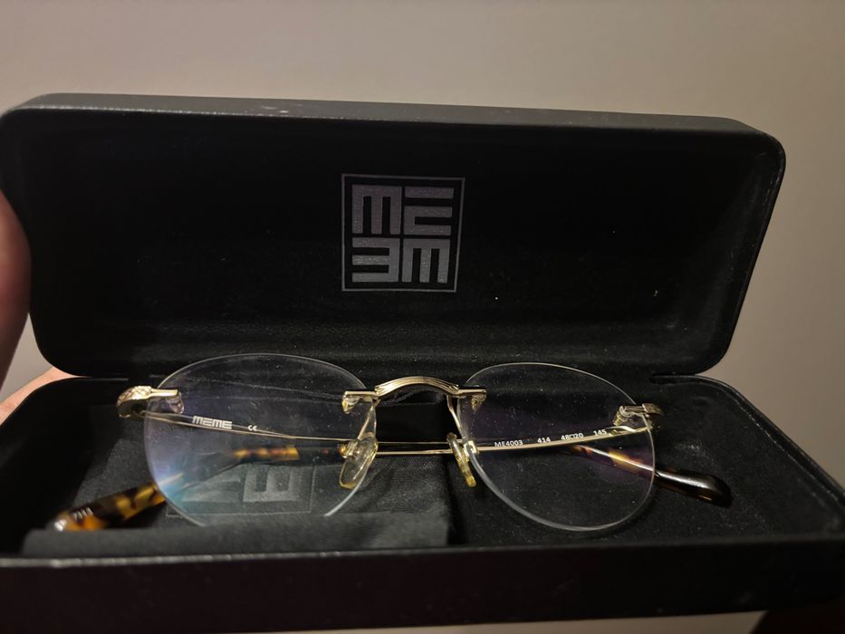 нови диоптрични очила два различни модела