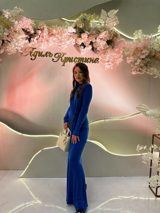 Вечернее платье