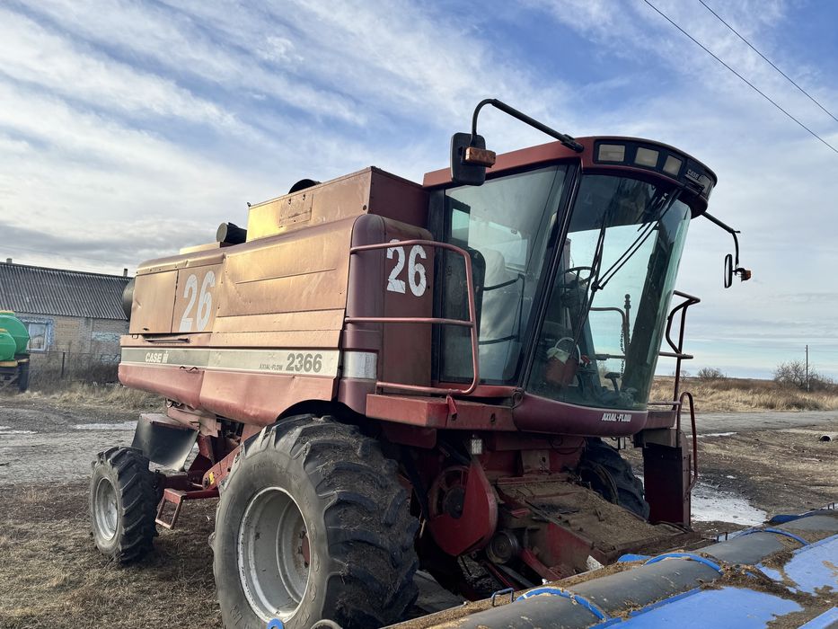 Комбайн Case 2366